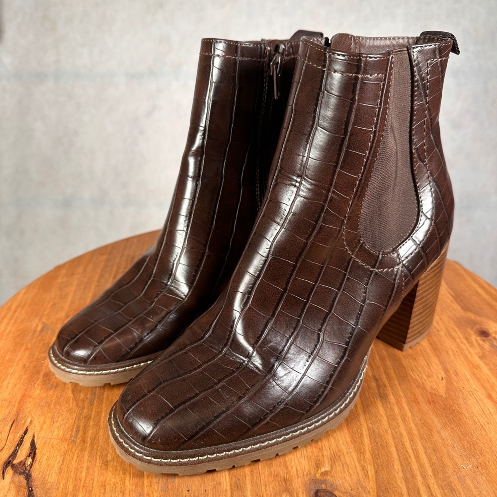 White Mountain Livelong Boots Womens 9 Brown Excellent Croc Embossed Block Heel